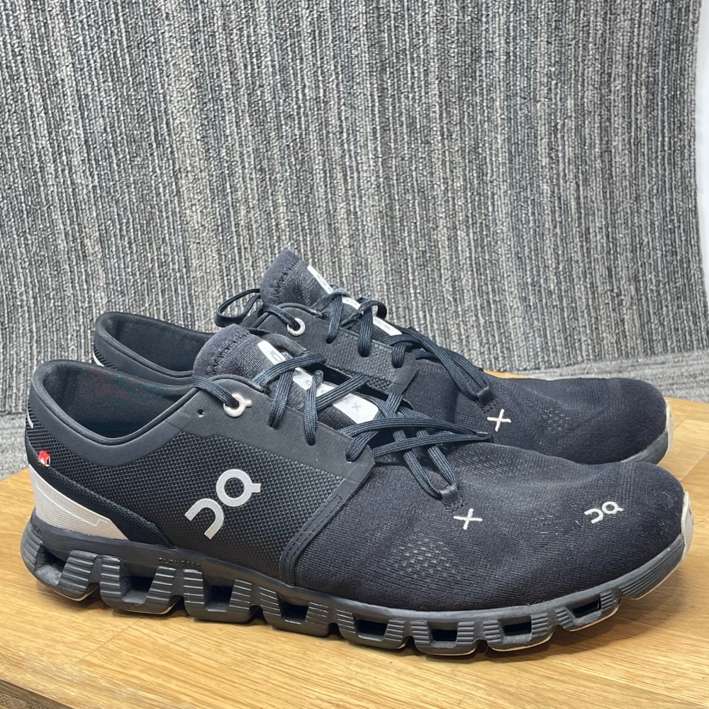 On Cloud X 3 Running Shoes Mens 11.5 Black White 60.98705 Training Gym Sneakers